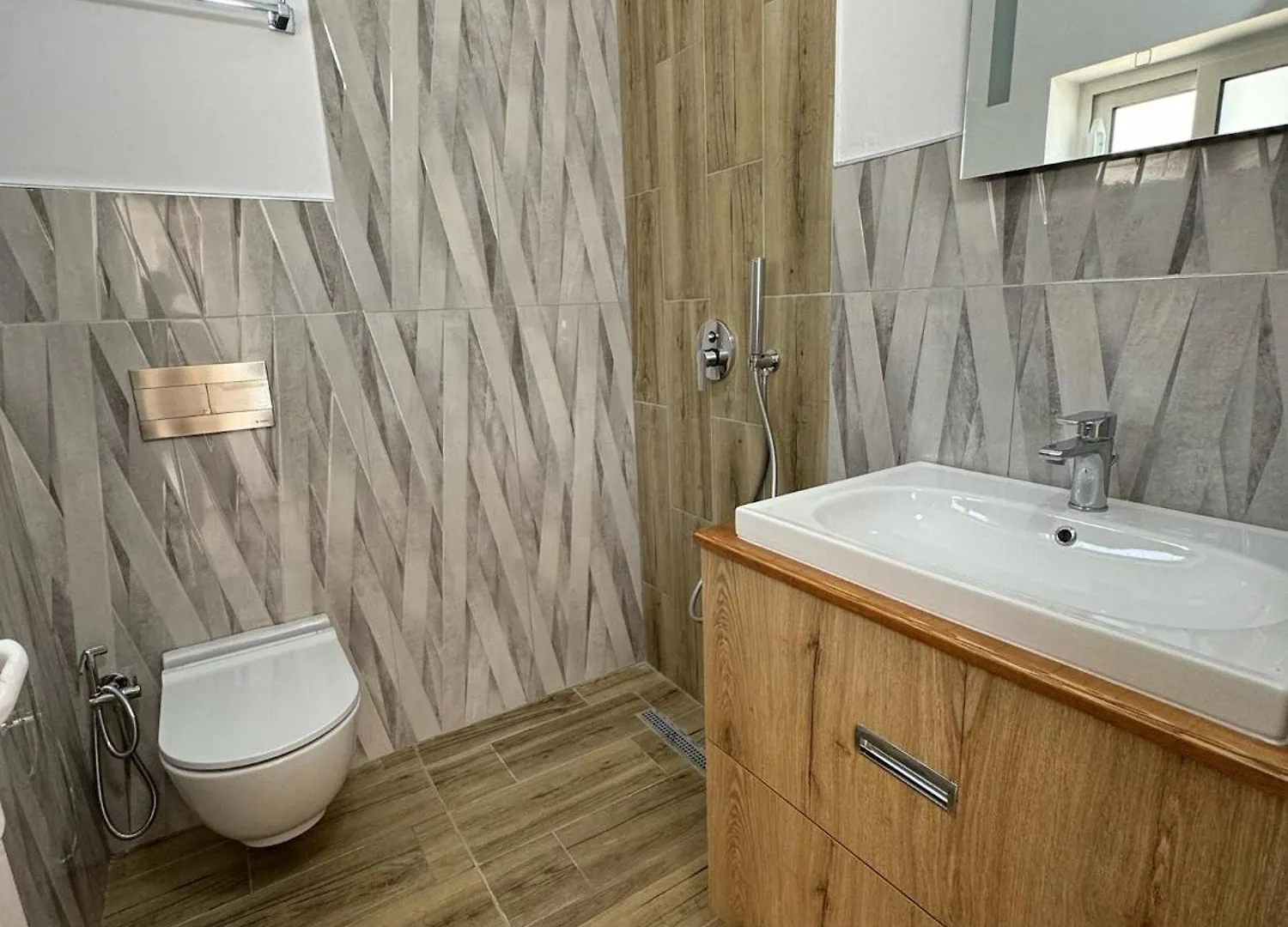 Përmet Villa Sana Rooms בית הארחה