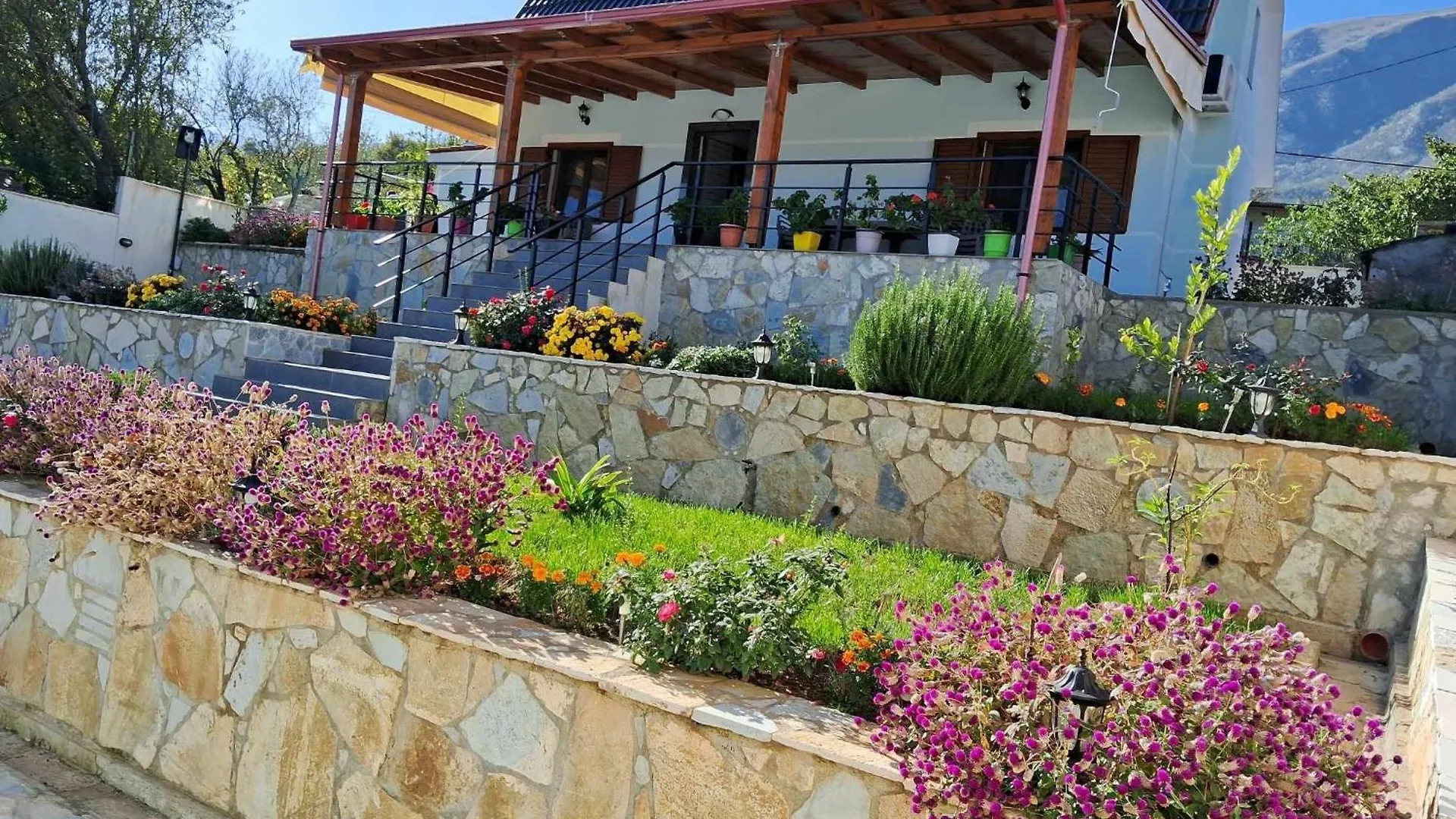 Villa Sana Rooms Пермети Албания